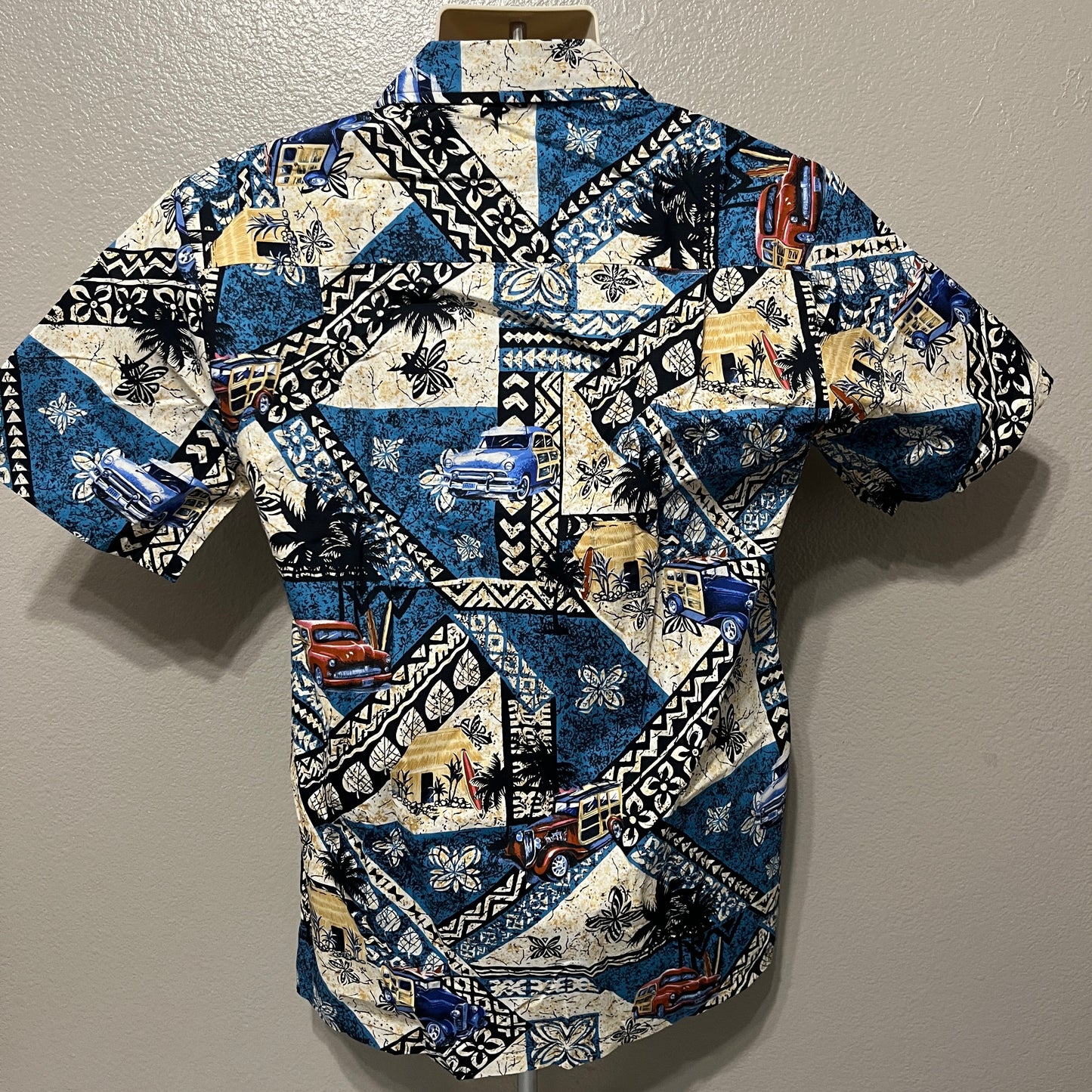 Old school Hawaii Aloha Shirt