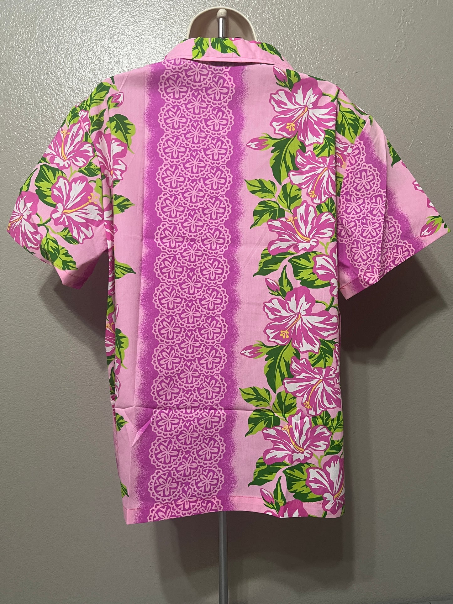 Women’s Pink Hibiscus Aloha Shirt