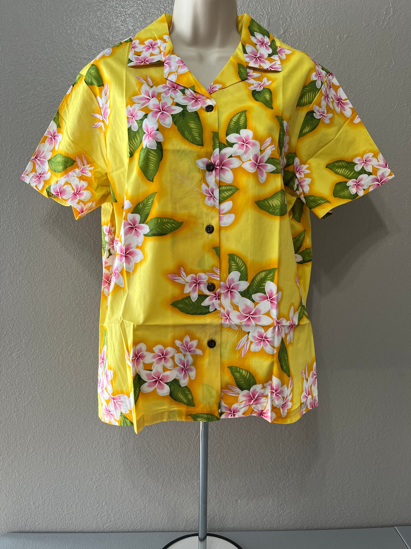 Women’s Yellow Plumeria Aloha Shirt